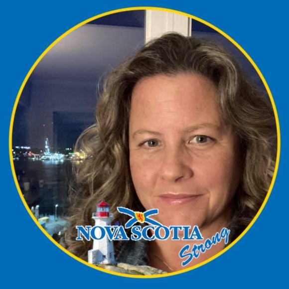 Meet your Posher, Monique - Picture 1 of 1